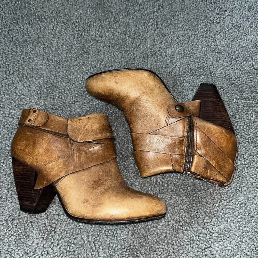 ANTHROPOLOGIE Schuler & Sons Philadelphia Brown Distressed Booties - GUC - 7.5